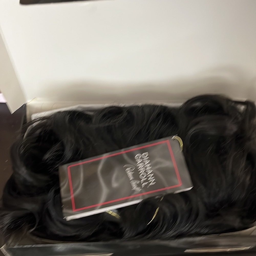 Diahann Carroll Missy Wig - Picture 8 of 9